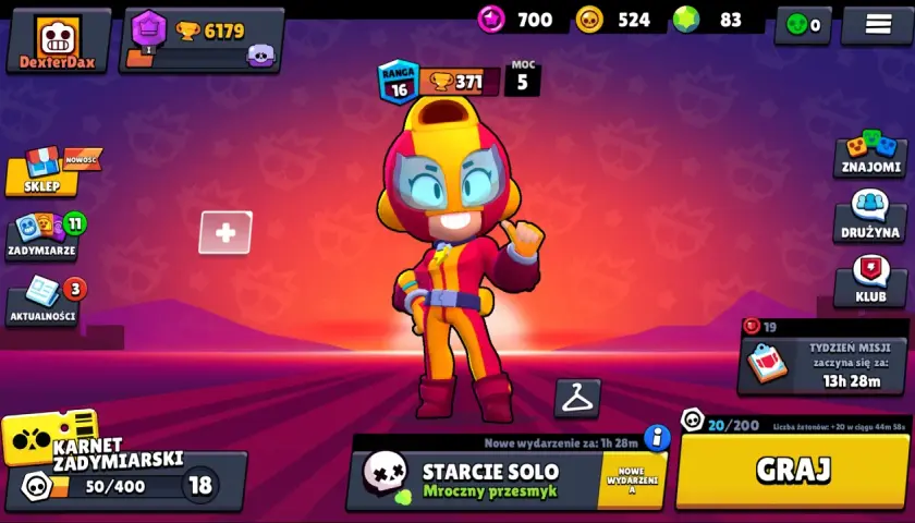 Ekran główny gry Brawl Stars na komputerze. Postać Max w centrum, menu po bokach. Graj!