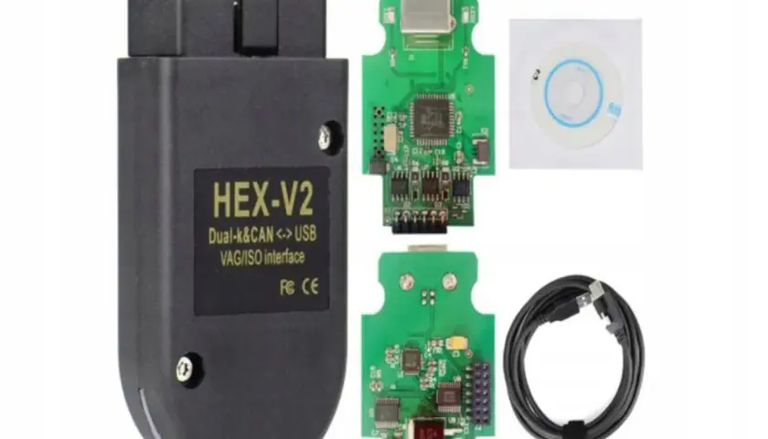 Interfejs diagnostyczny HEX-V2 VAG/ISO z płytą CD i kablem USB.