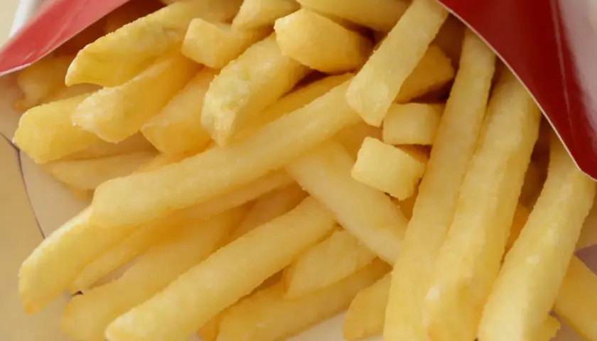Jak zrobić frytki z McDonald's w domu? Sekretny przepis
