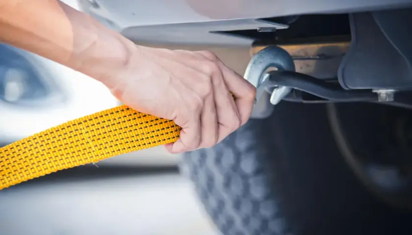 Cena za legalizację i przegląd haka holowniczego w samochodzie