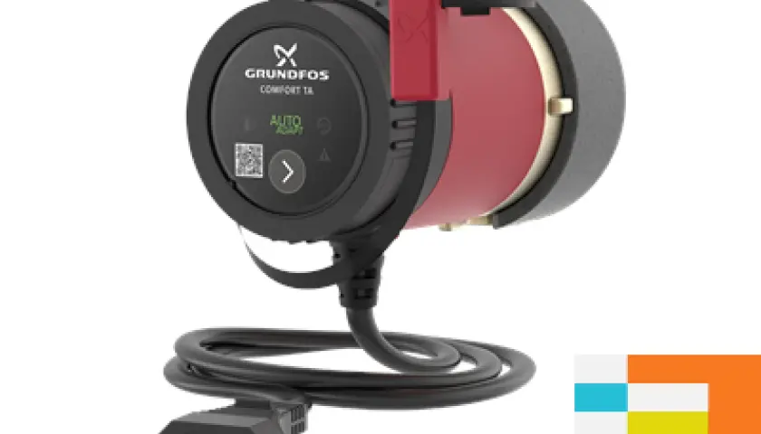 Pompa obiegowa Grundfos Comfort 15-14 B PM z cyfrowym wyświetlaczem i kablem zasilającym.