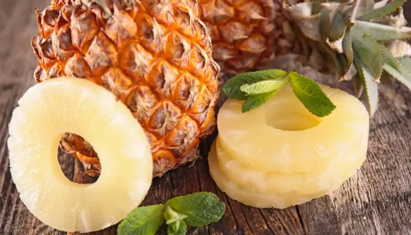 Czy ananas jest zdrowy? Korzyści i zagrożenia związane ze spożywaniem
