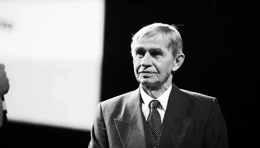 Najsłynniejsi kompozytorzy elektroniki: Kto zmienił świat muzyki?