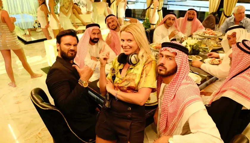 Kim naprawdę jest Emi, bohaterka filmu dziewczyny z Dubaju? Poznaj prawdę!