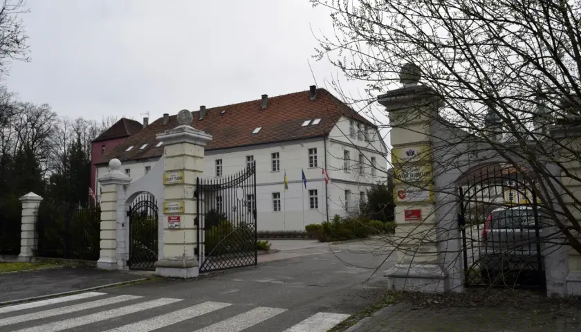 Dom Opieki Dwór Biskupi Nysa: Innowacje, Historia, Komfort i Finansowanie
