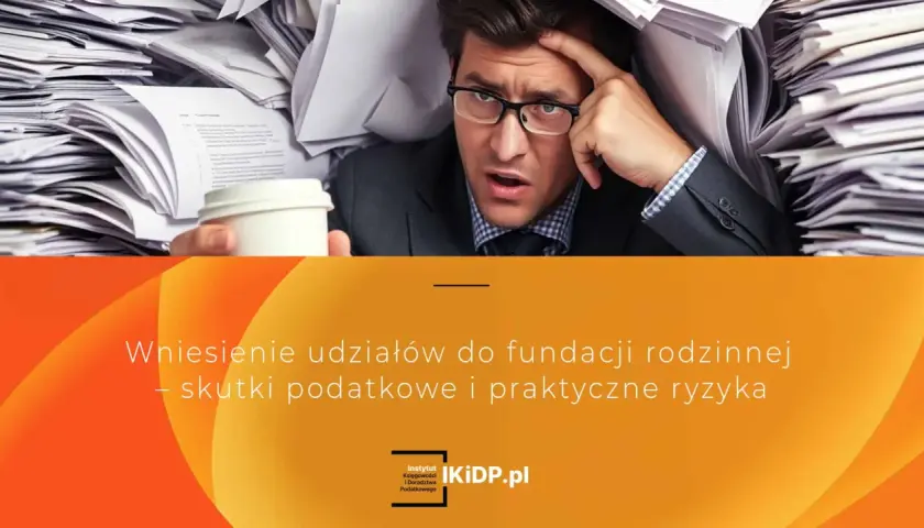Zestresowany mężczyzna tonie w papierach, zastanawiając się nad fundacją rodzinną i jej podatkami.