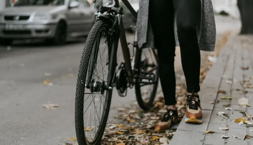 Infrastruktura rowerowa w Polsce: Więcej niż tylko farba na asfalcie