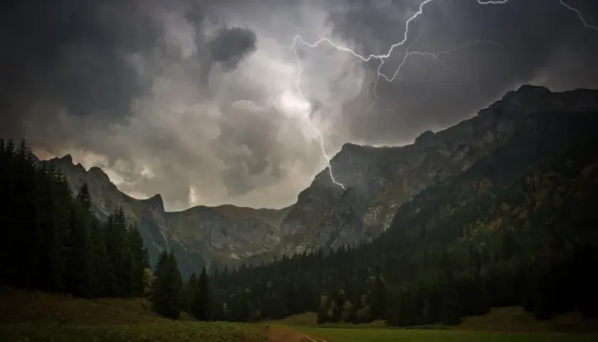 Czy w górach jest wyższe ciśnienie? Zaskakujące fakty o atmosferze