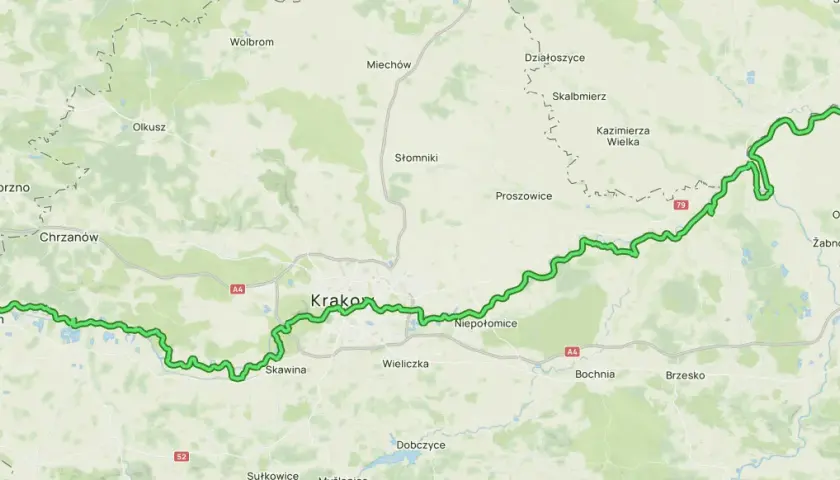 Mapa przedstawiająca przebieg wiślanej trasy rowerowej Małopolska od Oświęcimia przez Kraków aż po Szczucin.