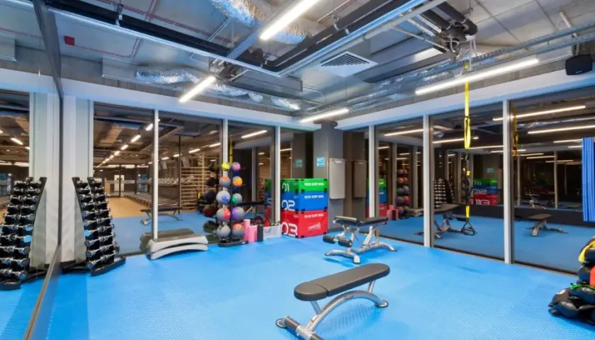 Total Fitness Ochota (teraz Zdrofit): Czy to siłownia dla Ciebie?
