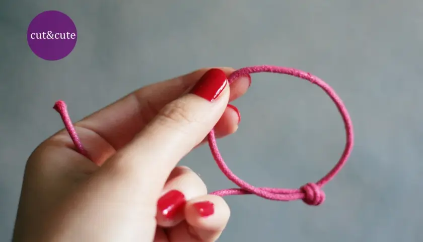 Jak zrobić węzeł przesuwny do bransoletki ze sznurka? Prosty DIY