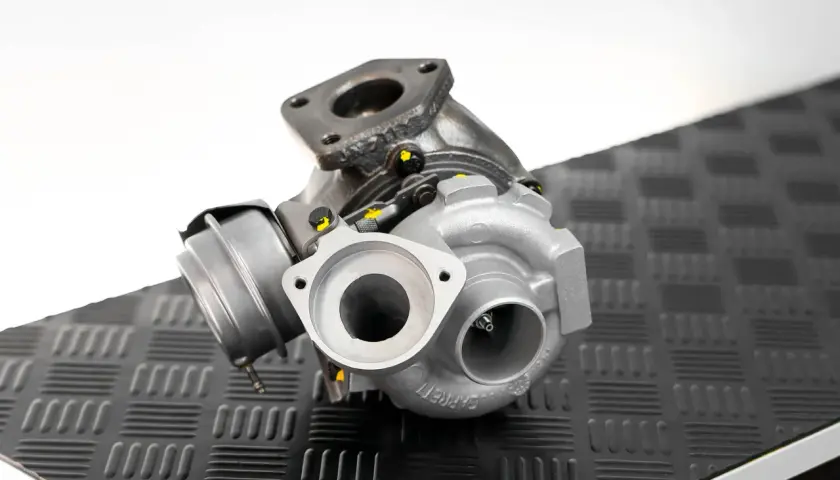 Nowy turbosprężarka Garrett do silnika diesel turbo, gotowa do montażu.