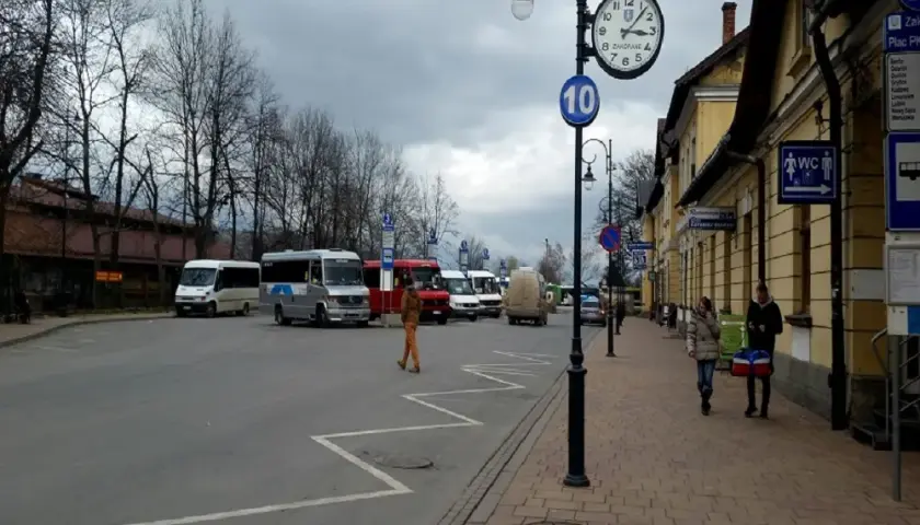 Ile kosztuje bus z Białki Tatrzańskiej do Zakopanego? Ceny i porady