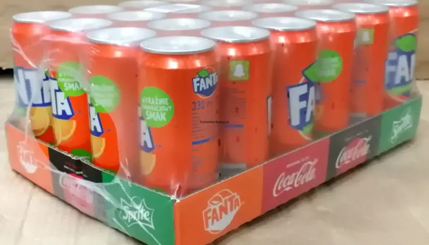 Wielopaki napojów Fanta i Sprite. Czy Fanta jest zdrowa? To pytanie zadaje sobie wiele osób, pijąc ten słodki napój.