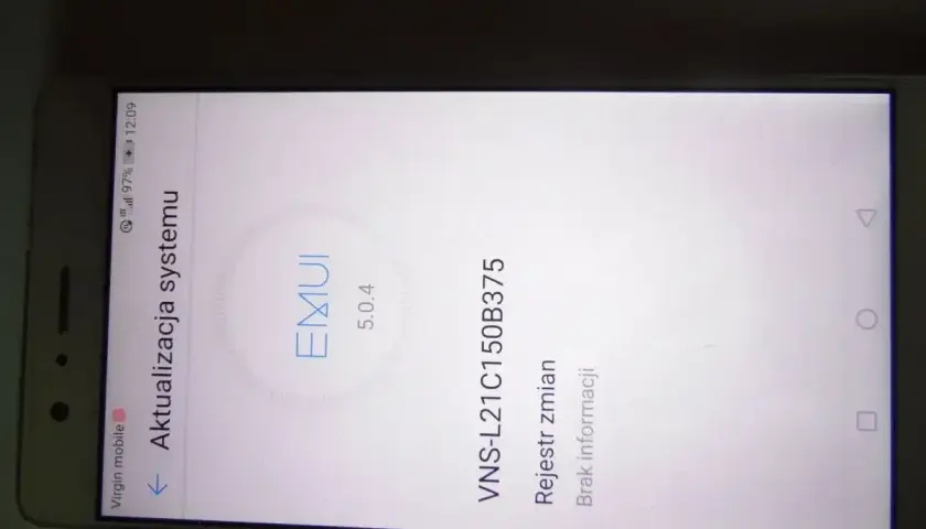 Ekran telefonu z informacją o aktualizacji systemu EMUI 5.0.4. Model VNS-L21C150B375.