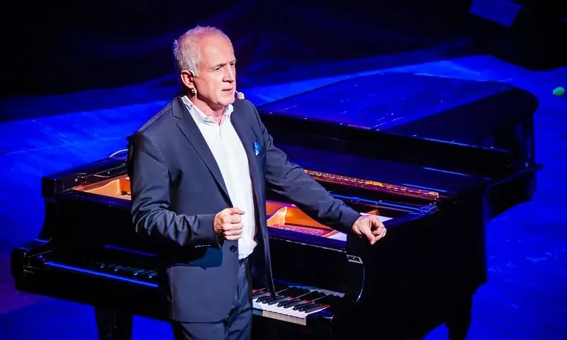 Waldemar Malicki i Filharmonia Dowcipu: Połączenie humoru i muzyki