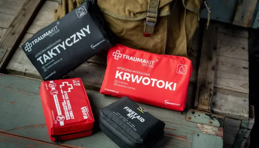 Co powinno znajdować się w apteczce pierwszej pomocy, aby być gotowym?
