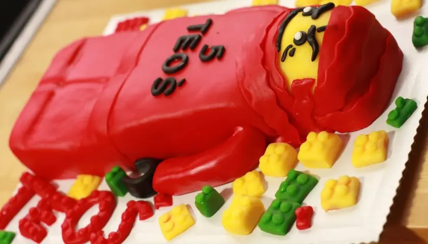 Jak zrobić tort Lego Ninjago – prosta instrukcja krok po kroku