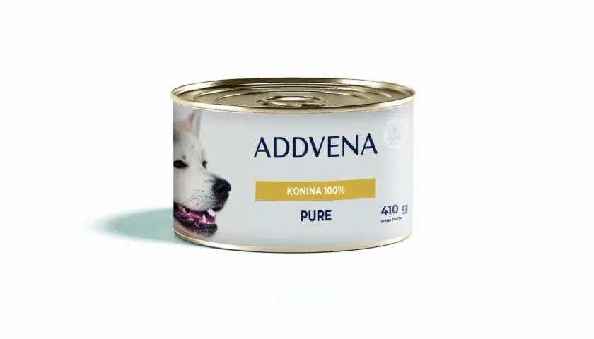 Puszka karmy dla psa Addvena Pure z koniną 100%. Na etykiecie widoczny pysk białego psa.