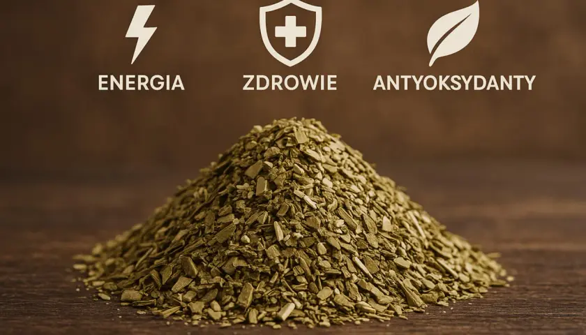 Góra suszonej yerba mate, symbolizująca energię, zdrowie i antyoksydanty. Idealna do codziennego detoksu.
