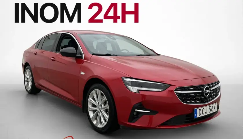 Röd Opel Insignia, perfekt för din nästa opel insignia begtest. Hemleverans inom 24h i Sverige.