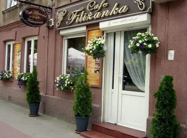Najlepsze miejsca, gdzie zjeść w Żyrardowie – odkryj smaki miasta