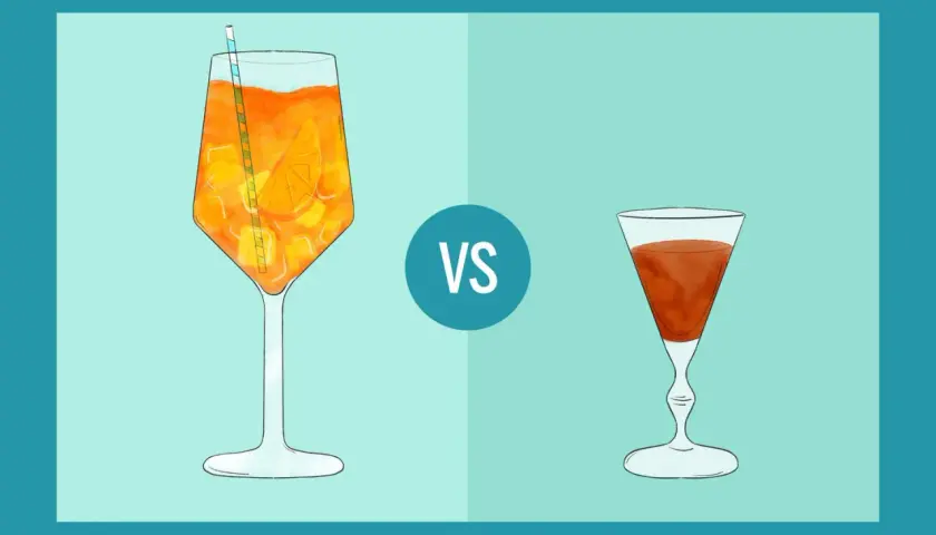 Zwei Gläser mit Getränken, ein großer Aperol Spritz und ein kleinerer, dunklerer Drink. Das Gegenteil eines leichten Aperitifs?