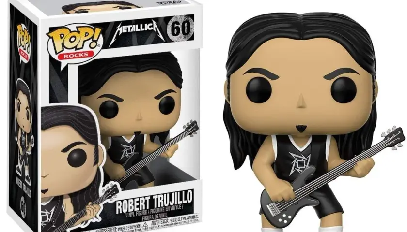 Figurka Funko Pop! przedstawiająca Roberta Trujillo, basistę zespołu Metallica, z gitarą.
