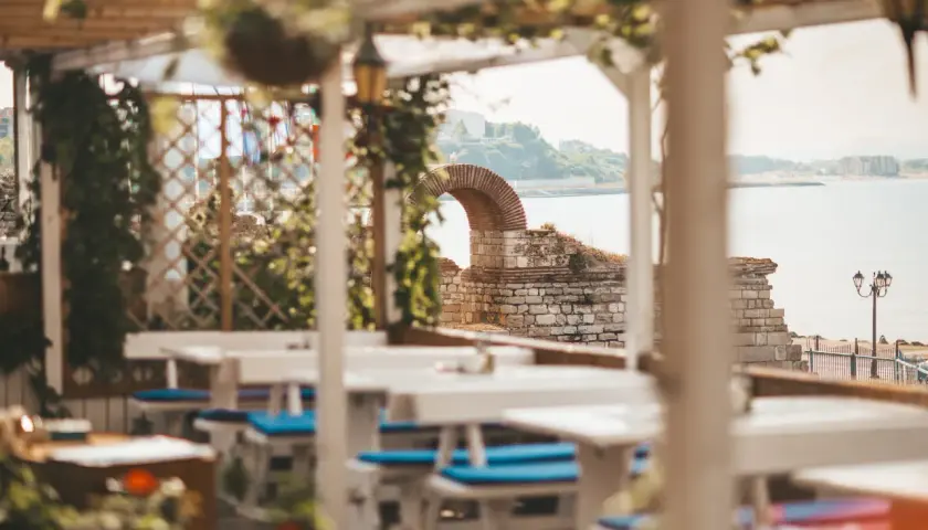 Gdzie zjeść w Nessebarze? Najlepsze restauracje na każdą kieszeń
