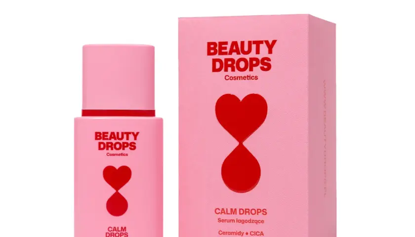 Różowe opakowanie i buteleczka serum Calm Drops z napisem "Ceramidy + CICA". Ceramidy na co? Na ukojenie i regenerację skóry.