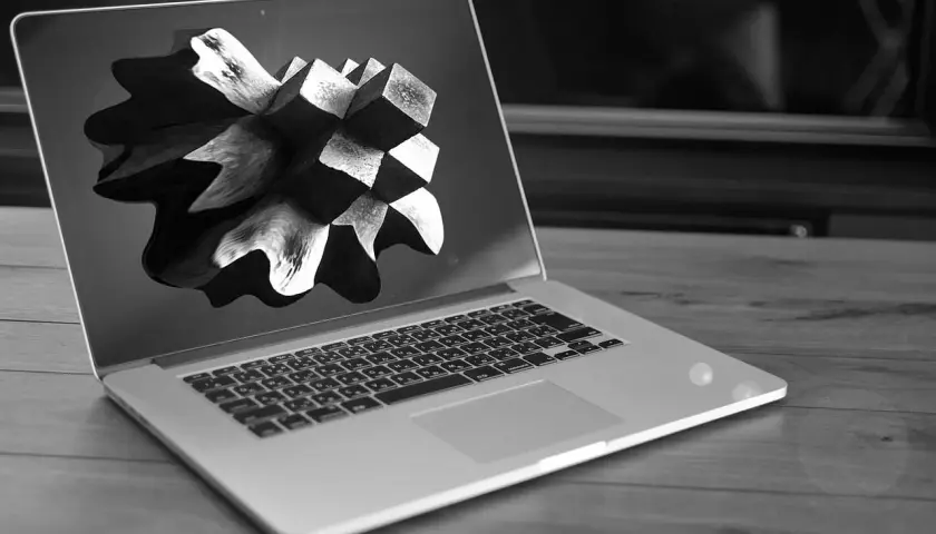 Twój laptop zwalnia? Oto jak go przyspieszyć! Pełny poradnik