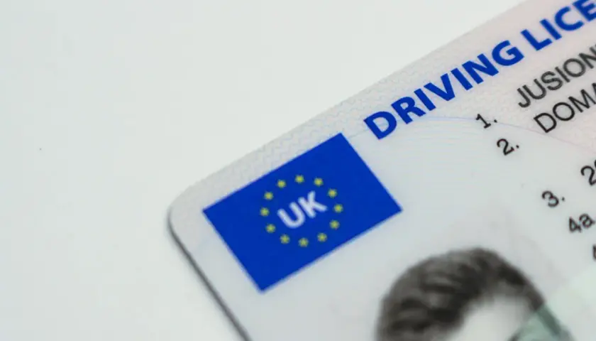 Prawo jazdy UK. Niektóre choroby wykluczające prawo jazdy mogą wpłynąć na możliwość prowadzenia pojazdów.