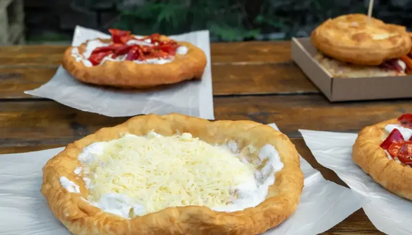Co zjeść w Budapeszcie? Odkryj najlepsze węgierskie smaki