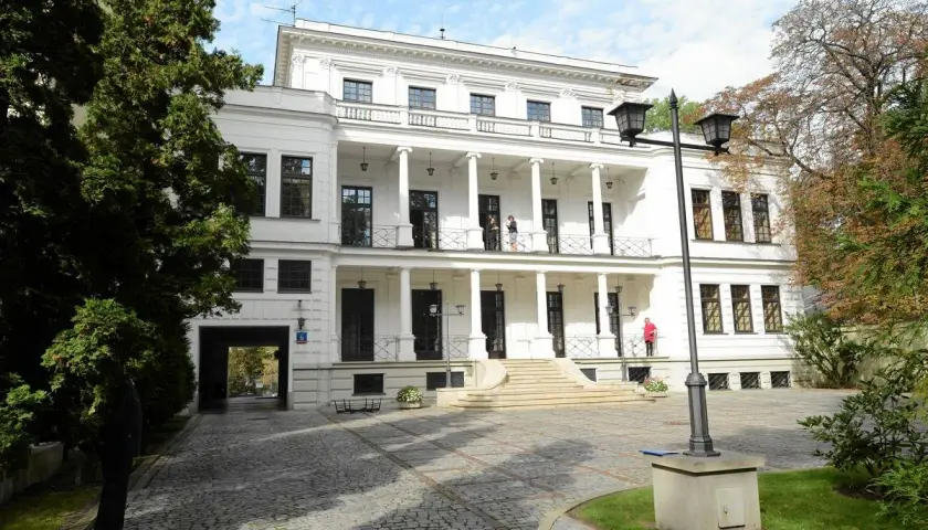 Pałac w Kikole - tajemnice historii i architektury, które zaskakują