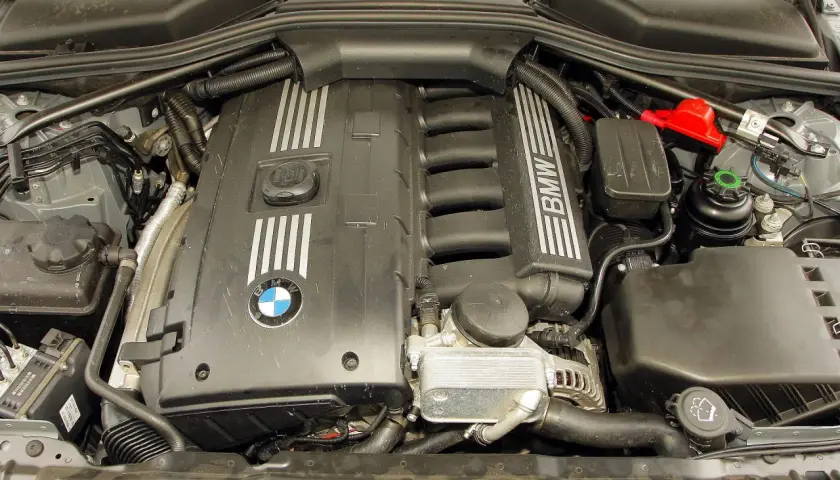 BMW E60 jaki silnik najmniej awaryjny? Oto najlepsze opcje dla Ciebie
