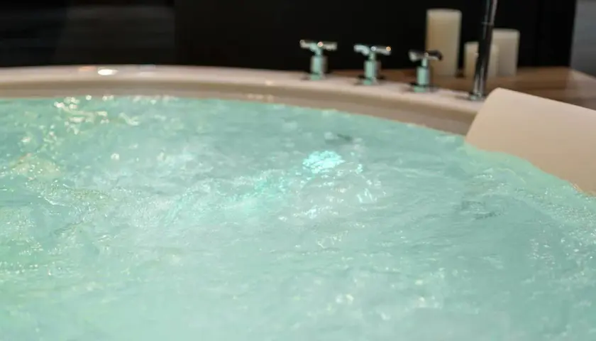Ile prądu zużywa jacuzzi ogrodowe? Sprawdź, ile zapłacisz za energię