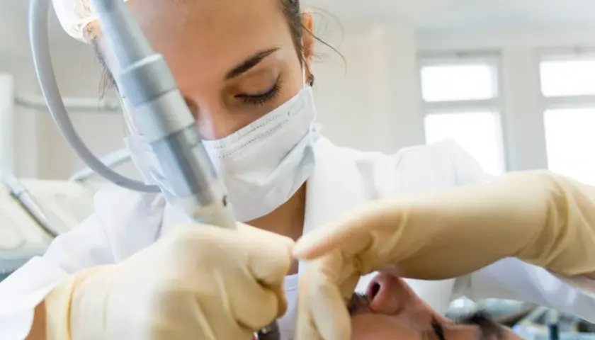 Gdzie z bólem zęba? Znajdź szybką pomoc dentystyczną teraz