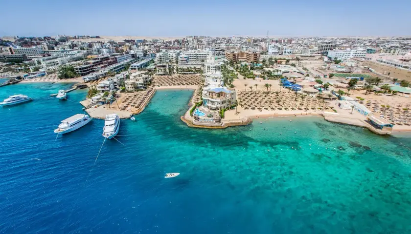 Hurghada nad jakim morzem? Odkryj piękno Morza Czerwonego