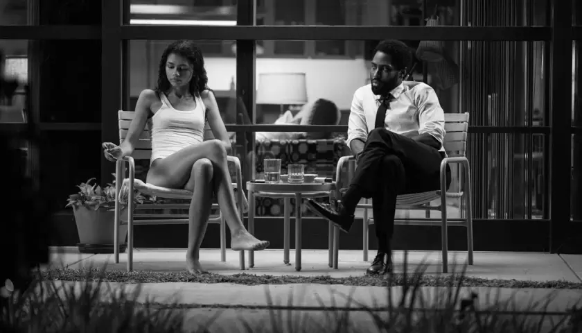 Malcolm e Marie, un dialogo intenso tra due anime. La tensione è palpabile mentre si confrontano, esplorando il significato del loro amore e delle loro vite.