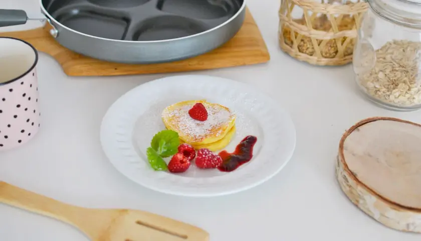 Przepis na najzdrowsze fit placuszki jogurtowe: tylko 329 kcal w porcji