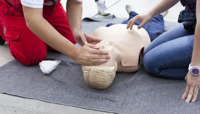 Kto może szkolić z pierwszej pomocy? Sprawdź, kto jest uprawniony
