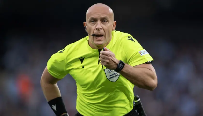 Ile zarabia sędzia w Lidze Mistrzów? Stawki i benefity UEFA