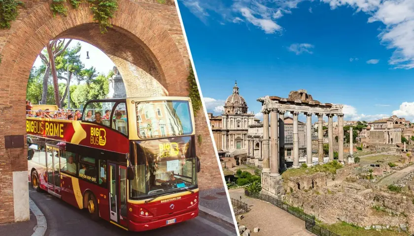 Un bus turistico rosso a due piani attraversa un arco di mattoni a Roma, con il Foro Romano sullo sfondo. Le linee bus Roma offrono un modo comodo per esplorare la città.