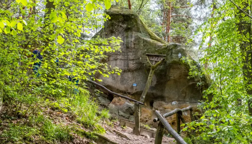 Skamieniałe Miasto Ciężkowice: Odkryj legendy i praktyczny przewodnik