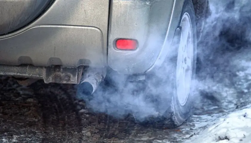 Dlaczego diesel kopci na czarno? Odkryj przyczyny i rozwiązania