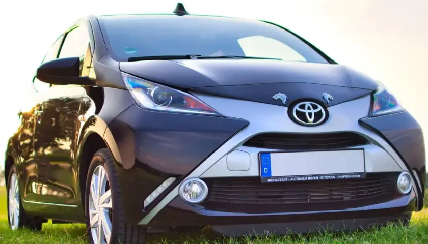Japoński producent samochodów - Japońska firma motoryzacyjna, samochodowa