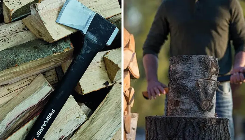 Ein Mann spaltet Holz mit einem Fiskars Beil. Das Beil liegt auf Holzscheiten.