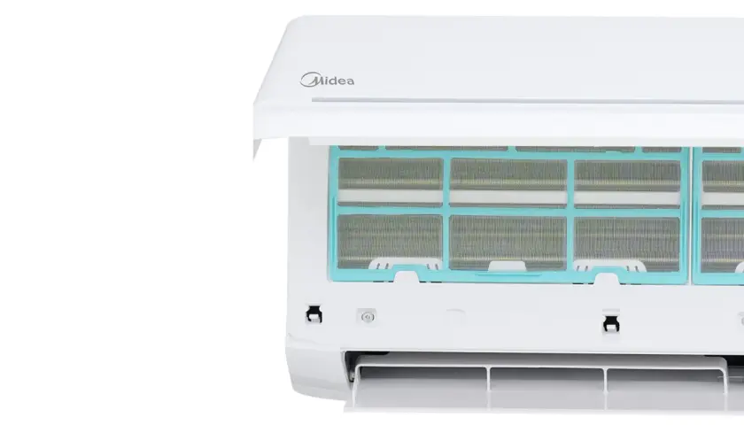 Unidad interior de aire acondicionado Midea con filtros limpios. Entender qué significa "coil dry" en aire acondicionado es clave para su mantenimiento.