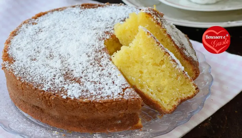 Torta soffice e profumata, uno dei tanti dolci con yogurt che deliziano il palato. Perfetta per la colazione o la merenda.