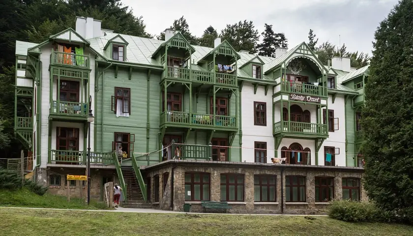 Sanatorium Biały Orzeł Iwonicz-Zdrój: Czy to miejsce dla Ciebie?
